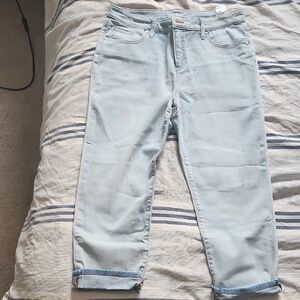 Chico's Light Wash Ankle Jeans